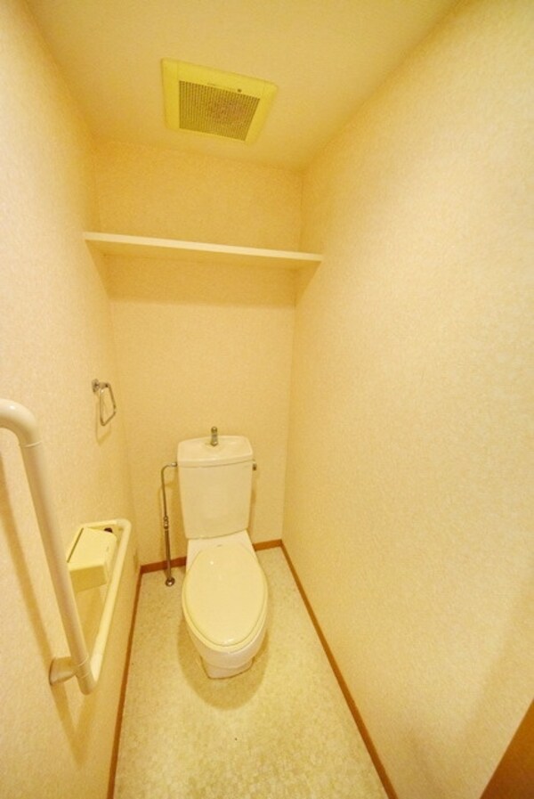 トイレ(★３駅利用可能・ドラックストア近くて便利な立地★)