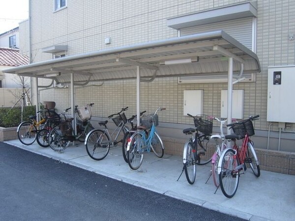 その他(屋根付き自転車置場)