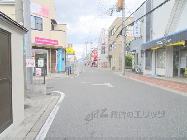 その他(前面道路)