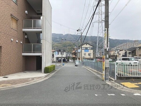 その他(前面道路)