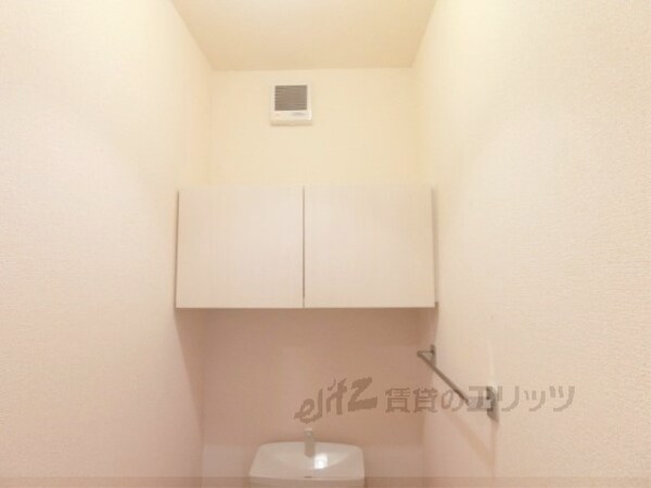 トイレ(上部収納)