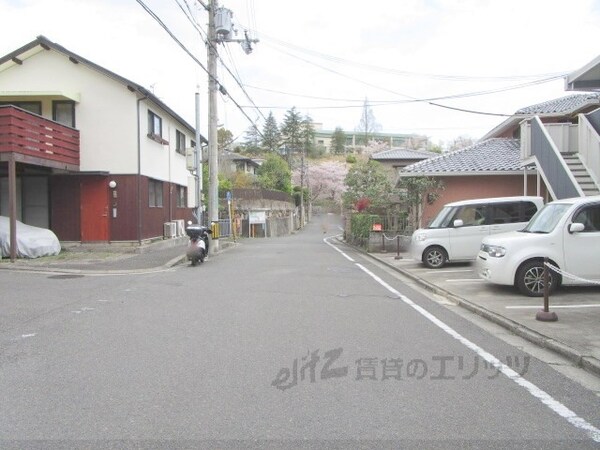 その他(前面道路)