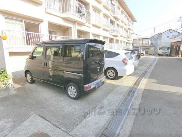 駐車場(駐車場)