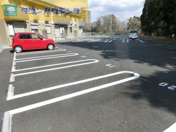 駐車場(現地待ち合わせ歓迎♪お問合せはタウンハウジング千葉店まで！)