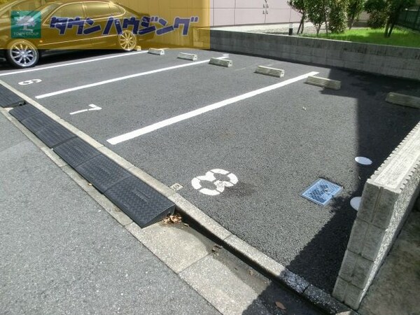 駐車場(現地待ち合わせ歓迎♪お問合せはタウンハウジング千葉店まで！)