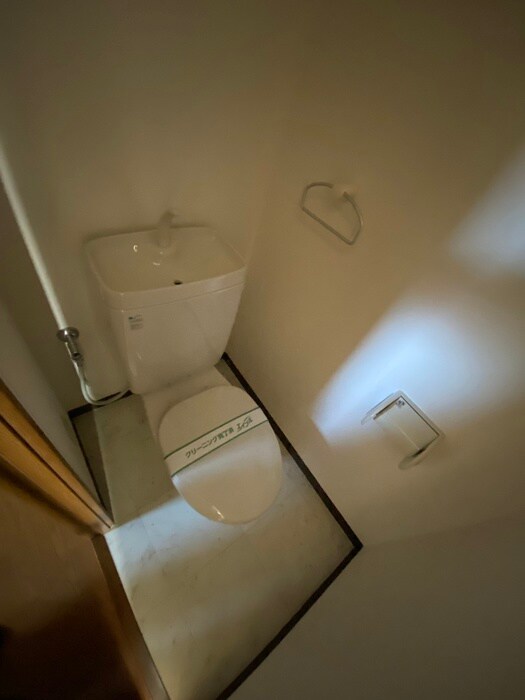 物件内観写真12　(トイレ)