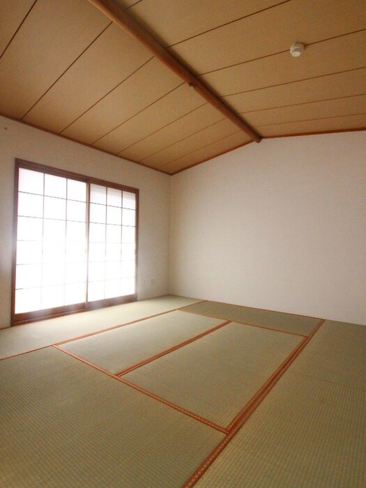 物件内観写真19　(居室)