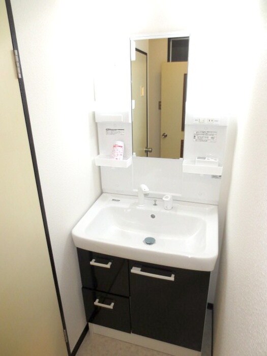 物件内観写真11　(洗面)