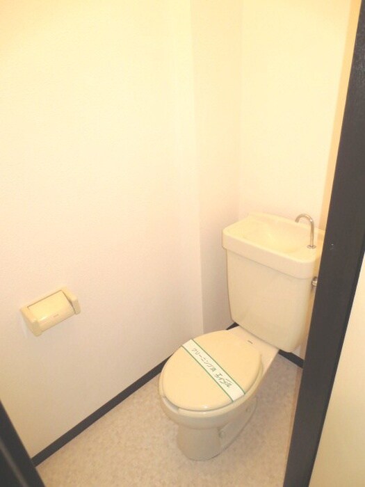 物件内観写真13　(トイレ)