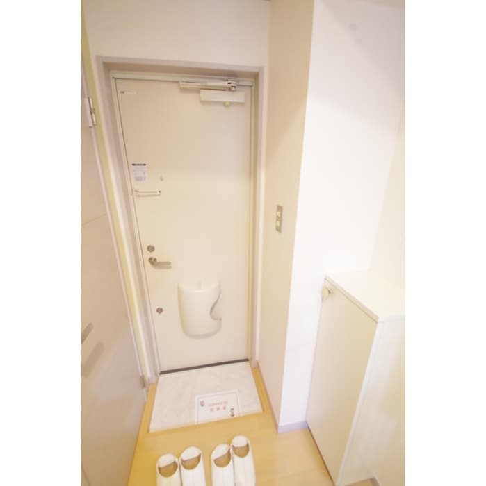 物件内観写真13　(玄関)