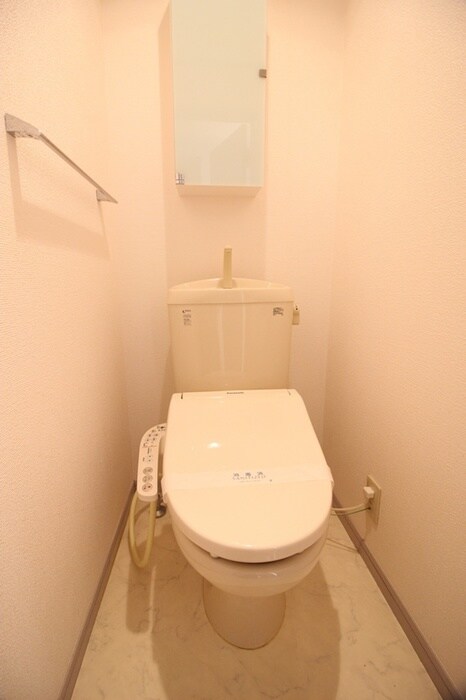 物件内観写真14　(トイレ)