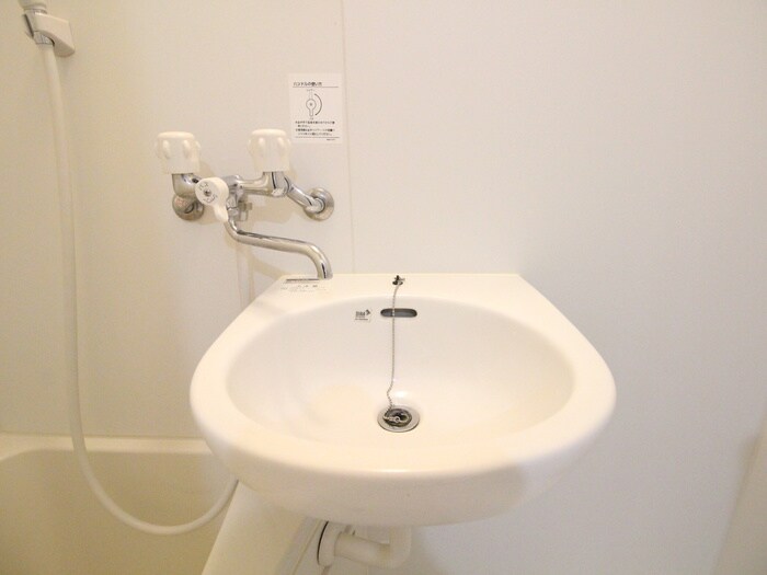 物件内観写真11　(洗面)