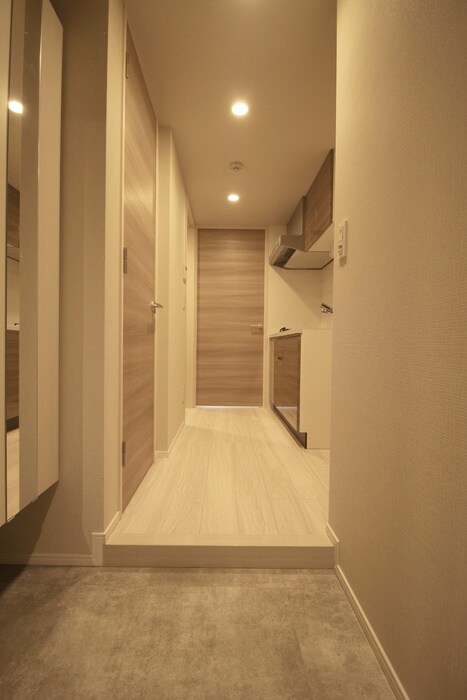 物件内観写真7　(玄関)