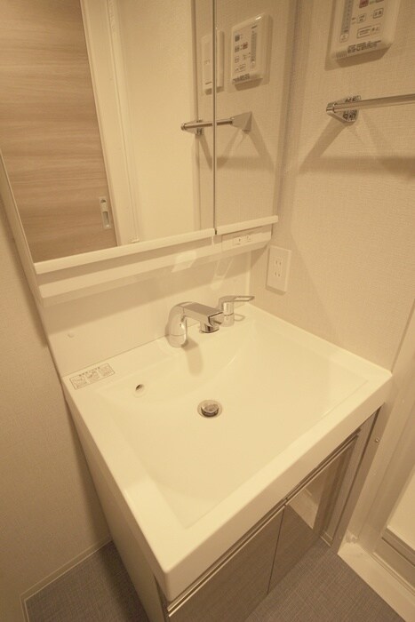 物件内観写真11　(洗面)