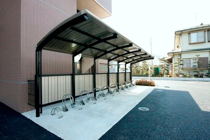 物件外観写真3　(駐輪場)