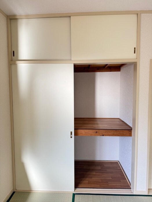 物件内観写真12　(収納)