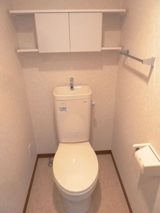 物件内観写真15　(トイレ)