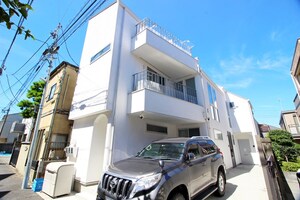 monopole外観写真