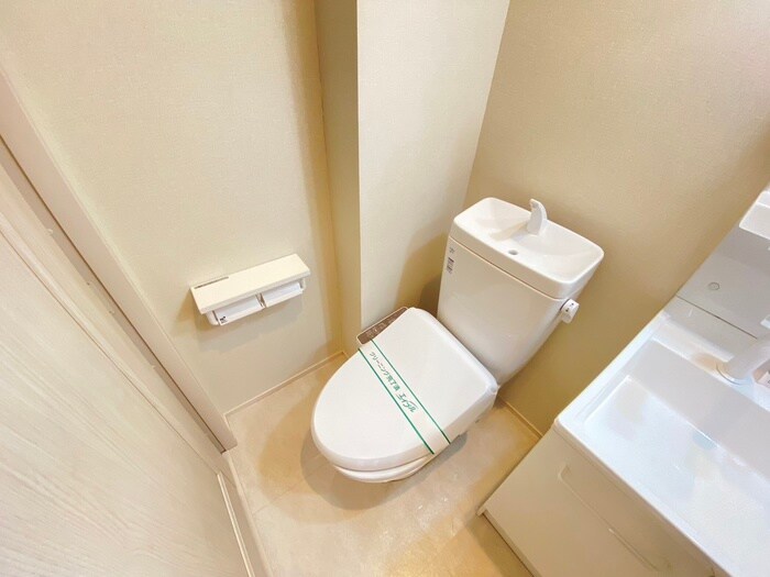 物件内観写真13　(トイレ)