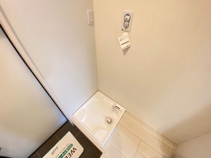 物件内観写真17　(洗濯機置場)