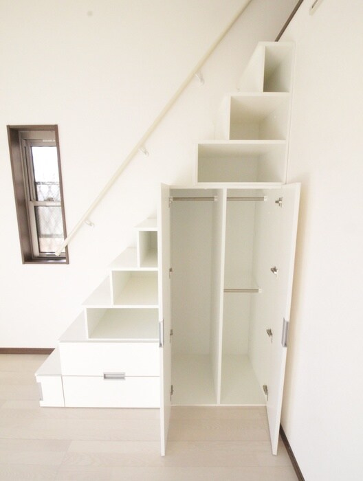 物件内観写真10　(収納)