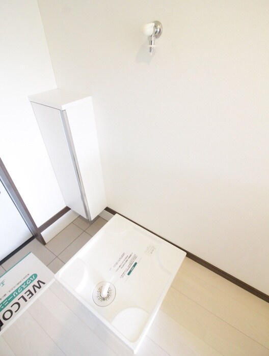 物件内観写真20　(洗濯機置場)