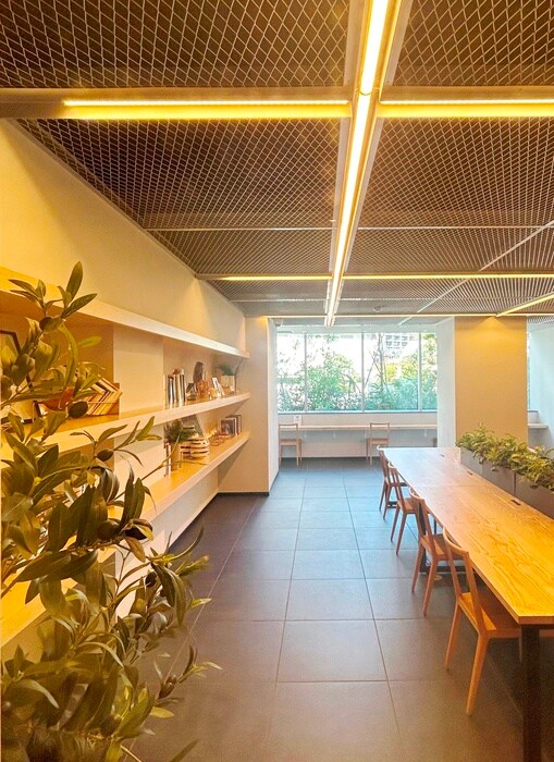 物件外観写真4　(エントランス部分)