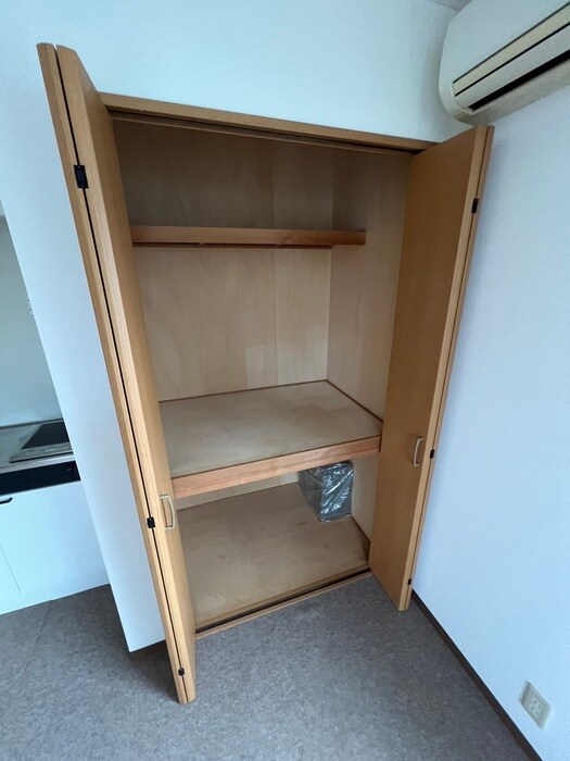 物件内観写真15　(収納)