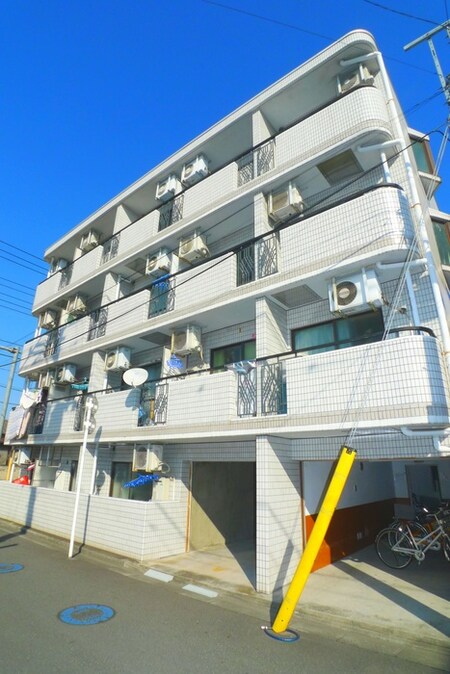 レオパ－ド西川口外観写真