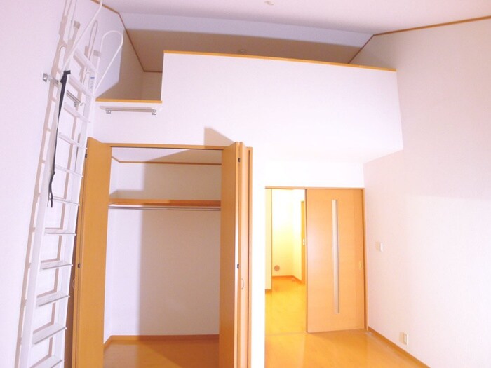 物件内観写真18　(居室)