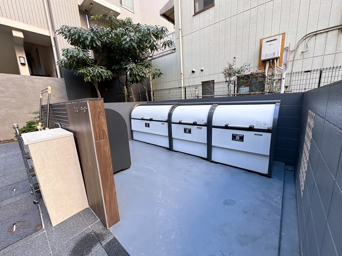 物件外観写真6　(建物設備)