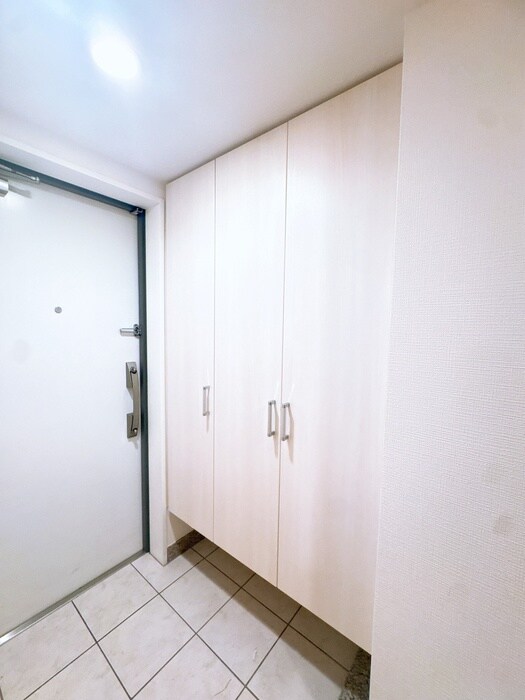 物件内観写真17　(玄関)