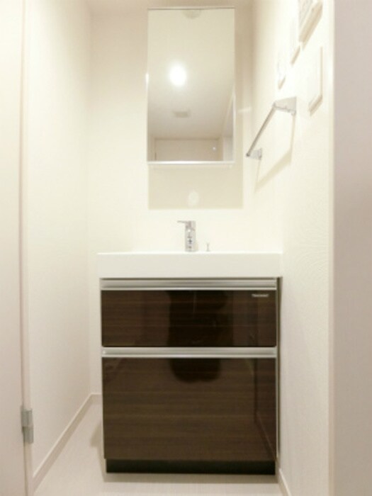 物件内観写真15　(洗面)