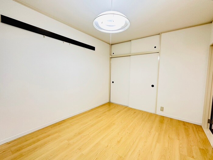 物件内観写真11　(居室)