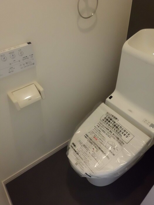 物件内観写真11　(トイレ)