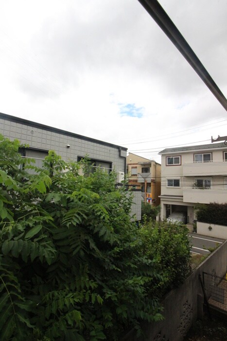 物件内観写真22　(室内からの展望)