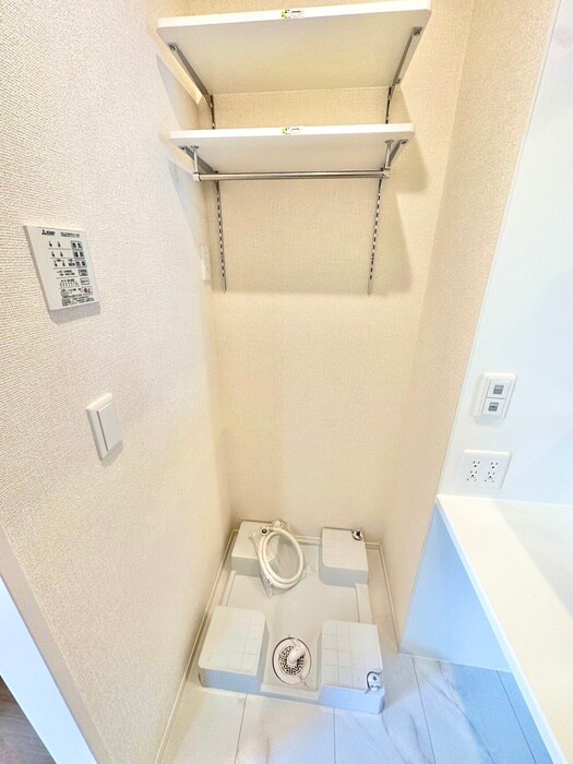 物件内観写真19　(洗濯機置場)