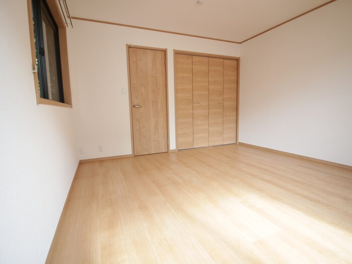 物件内観写真10　(居室)