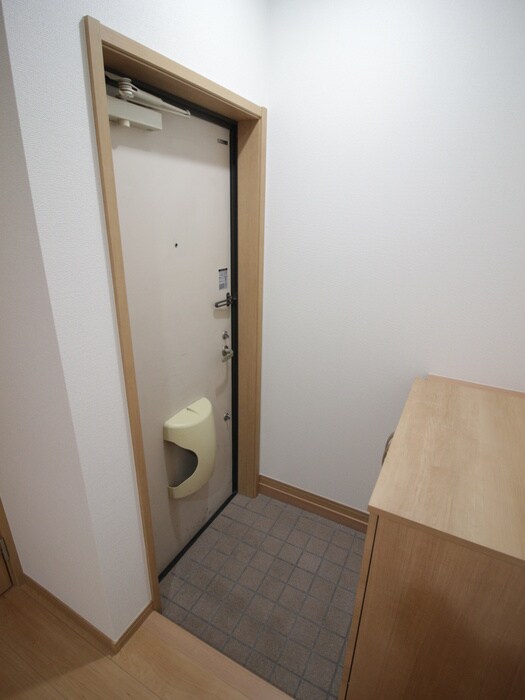 物件内観写真17　(玄関)