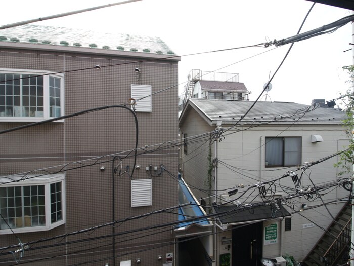 物件内観写真22　(室内からの展望)