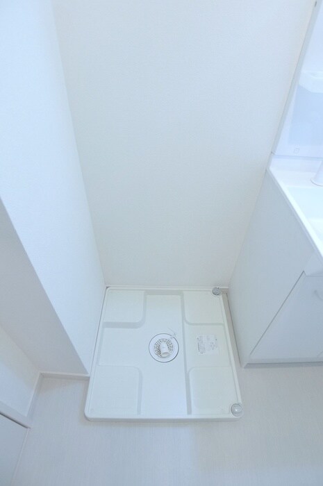 物件内観写真18　(洗濯機置場)