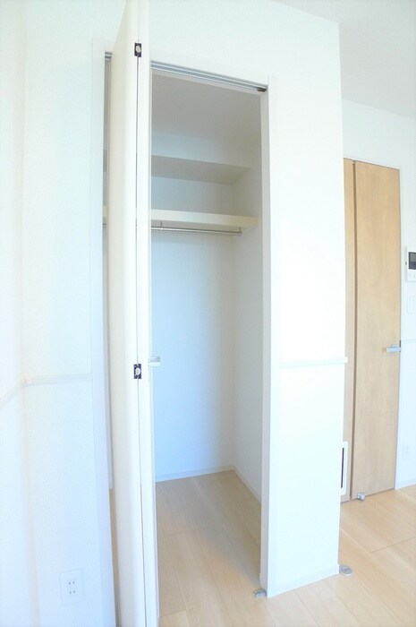 物件内観写真11　(収納)