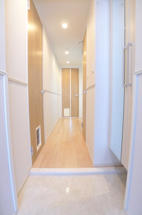 物件内観写真21　(玄関)