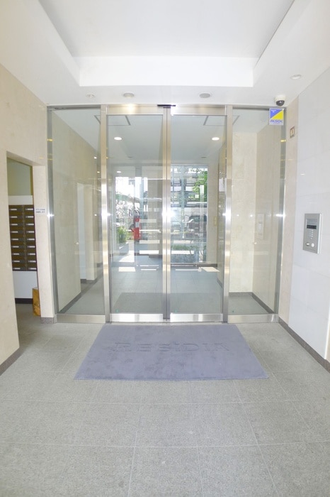 物件外観写真5　(エントランス部分)