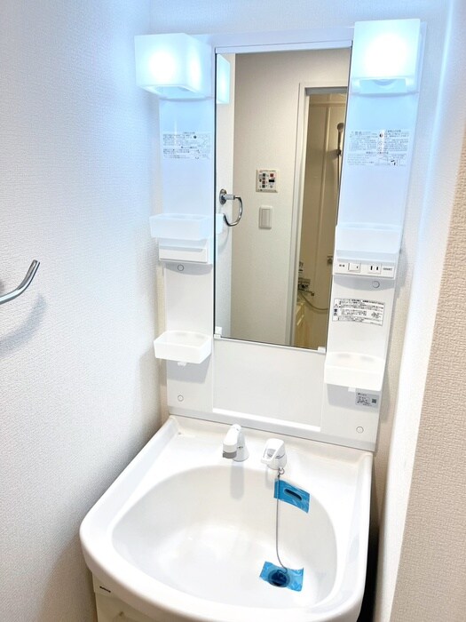 物件内観写真12　(洗面)