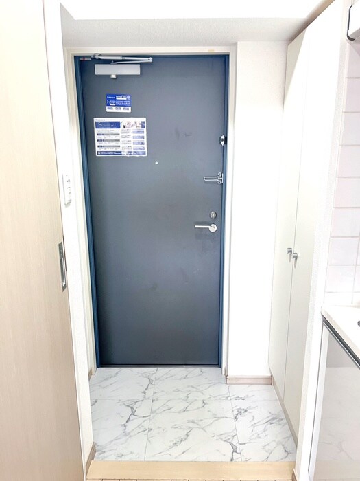 物件内観写真15　(玄関)