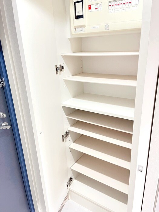 物件内観写真18　(靴箱)