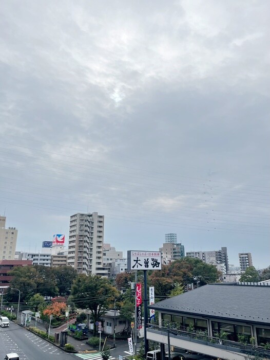 物件内観写真18　(室内からの展望)