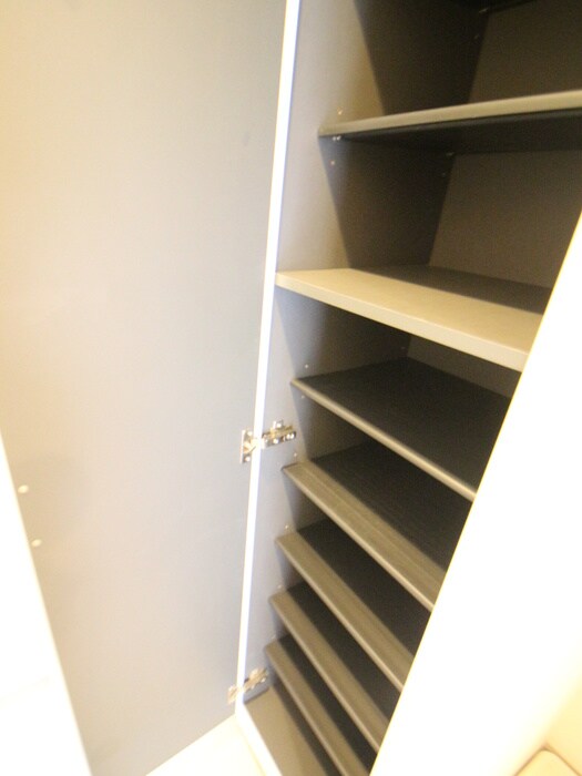 物件内観写真17　(靴箱)