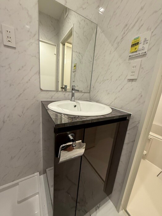 物件内観写真11　(洗面)